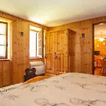 Melignon Apartment